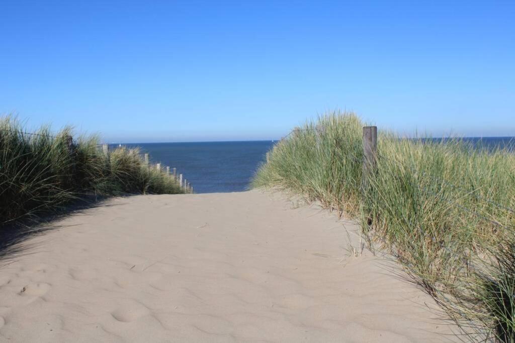 Ferienwohnung Schoon Sfeervol Souterrain Katwijk aan Zee Exterior foto